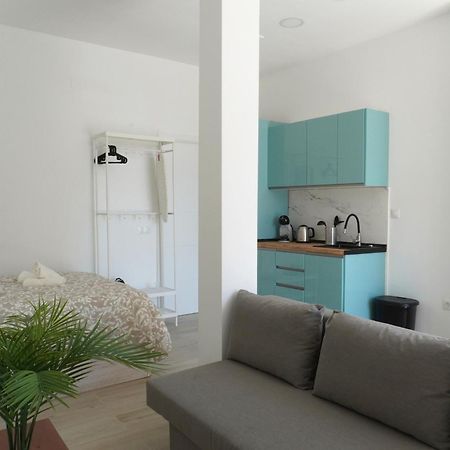 Casa De Huespedes Carabanchel1 Hotel Madrid Buitenkant foto